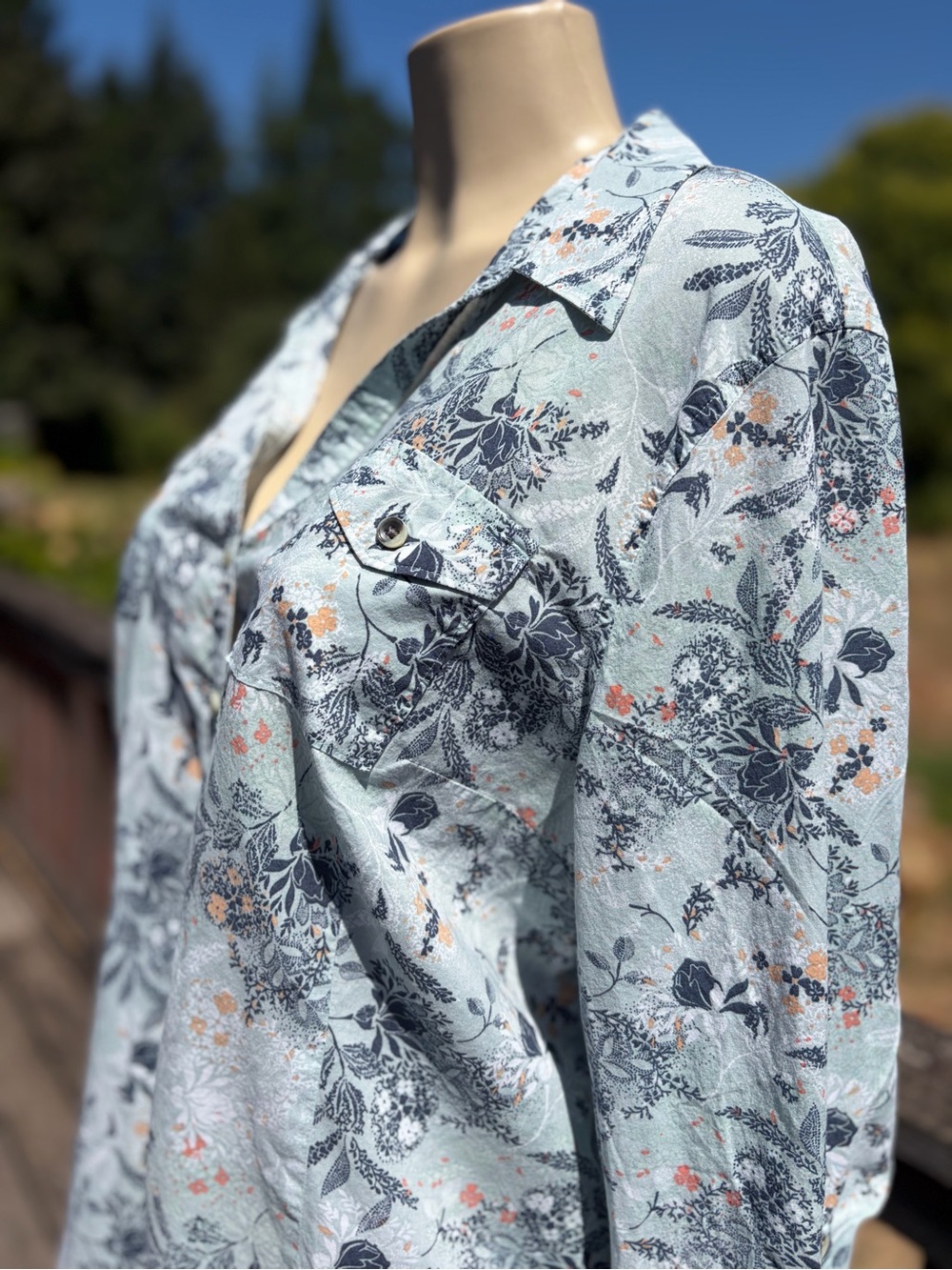 G.H. Bass & Co. Light Blue Floral Button-Up Blouse 100% Cotton Women’s XXL Boho